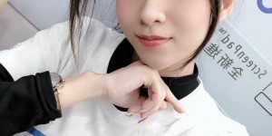 【EV女孩】燒烤店驚見「熱褲正妹」！媛媛兒秀「蠻腰美腿」展現桌邊服務技術，光看都食指大動！