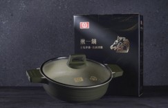 【EV扑克】這款聯名太美味！桂冠「最佳火鍋餃」推金馬獎聯名燕餃蝦餃組合包，質感不沾鍋與保冷袋等你帶回家