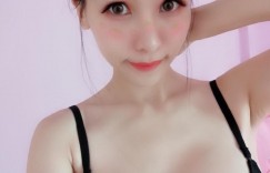 【EV女孩】正妹保險經紀人「蕭心雅」逆天長腿好性感　網友：什麼保單我都簽