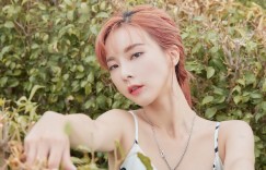 【EV女孩】「真人白雪公主」衣服版型超邪惡，「緊致細腰頂美乳」再顯完美臀腿線