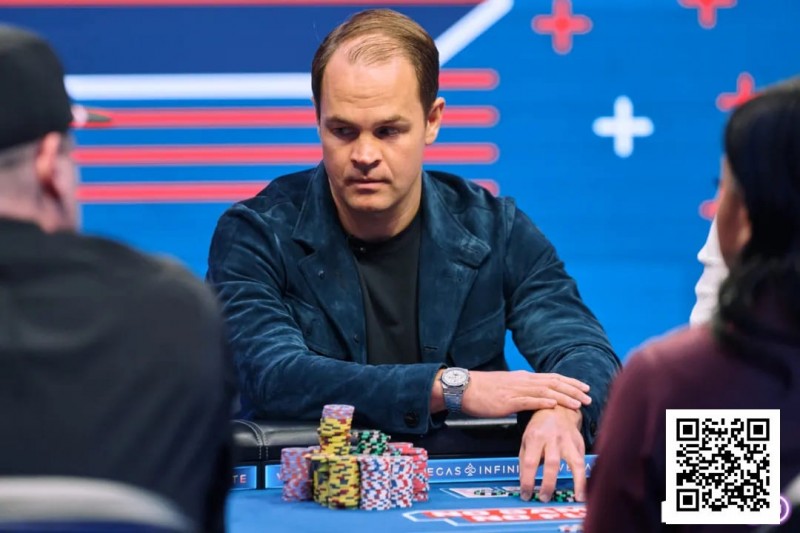 【EV扑克】口袋K连续两次被同花54逆转河杀,戏剧性拉满