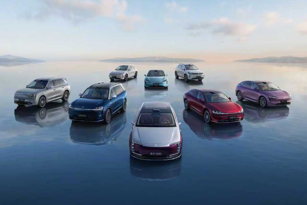 鸿蒙智行上周交付细节曝光：问界1.08万 尊界0.03万